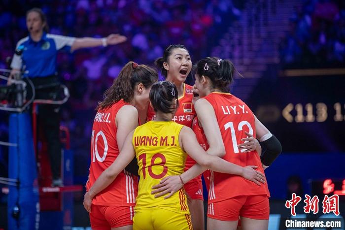 中国女排不敌日本后，世界排名分差大幅缩小，