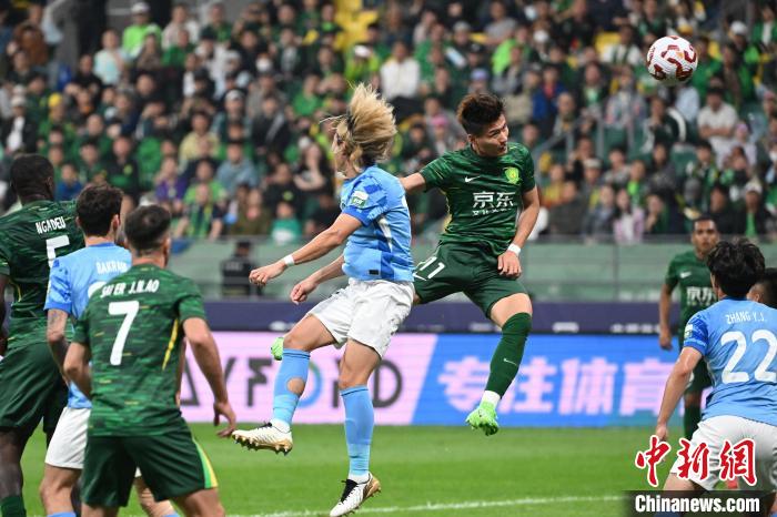 北京国安3-1力克深圳新鹏城取得五连胜并刷新跨