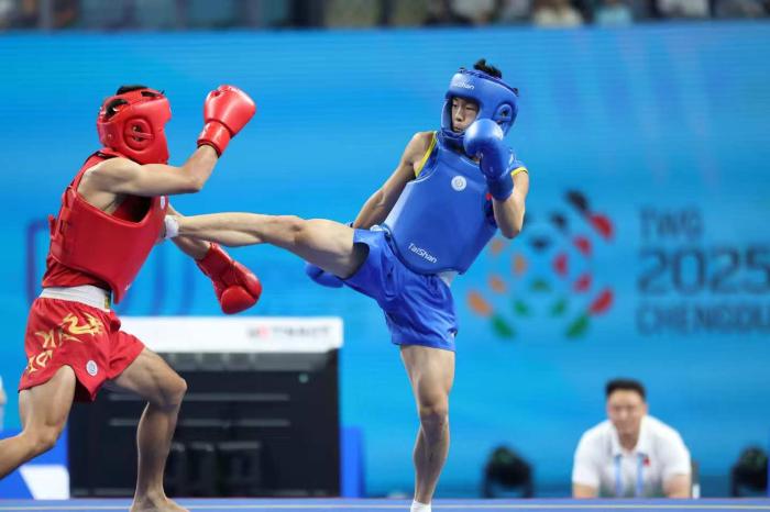 成都世运会散打男子56公斤级冠军：唐思硕夺冠并