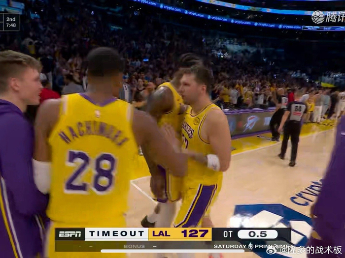 东契奇关键球爆发率队逆转掘金