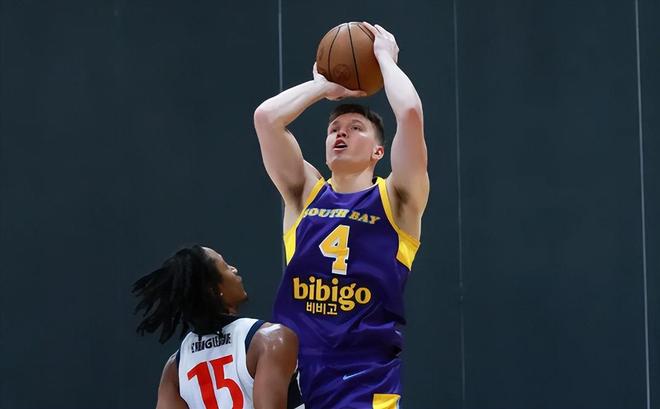 克内克特季后赛表现低迷